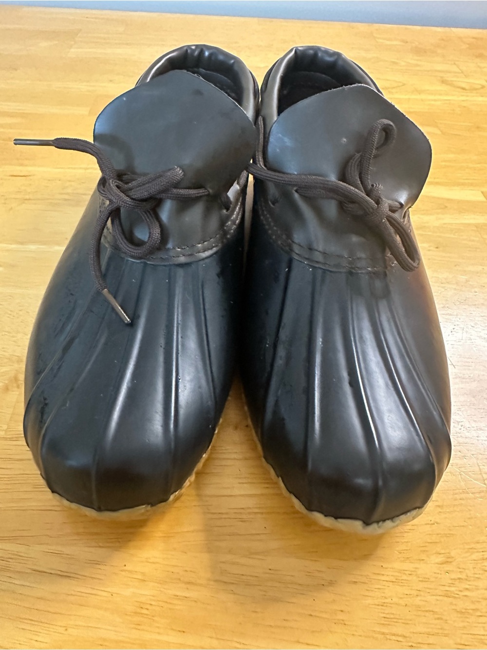 Men's Black Lace-Up Duck Rain Shoes. Size 10